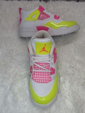 Nike Air Jordan 4 Retro SE Size 10c Lemon Venom Toddler Shoes